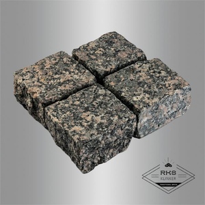 Гранитная брусчатка Малыгинский, Колотая, 100х100 мм