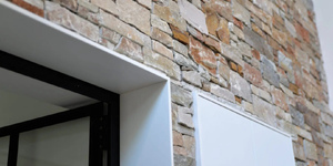Натуральный камень в интерьере фото 3D панели RKS SLATE Кварцит Multi Quartz Country современные решения для стен (3)
