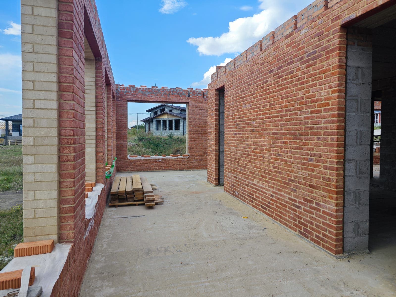 Облицовочный керамический кирпич 0,5 NF Temple Brick Маркс