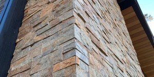 Дом облицованный камнем 3D панели Кварцит Multi Quartz Modern фото (6)