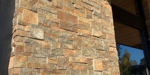 Дом облицованный камнем 3D панели Кварцит Multi Quartz Modern фото (7)
