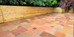 Устройство настила из каменных плит из натурального песчаника RKS SLATE Belgian Multi заказать с доставкой (1)