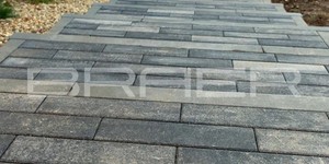Фото объекта - дорожки из тротуарной плитки БРАЕР Ригель 2.0 Ночь и Старый Город Ландхаус Туман (2)